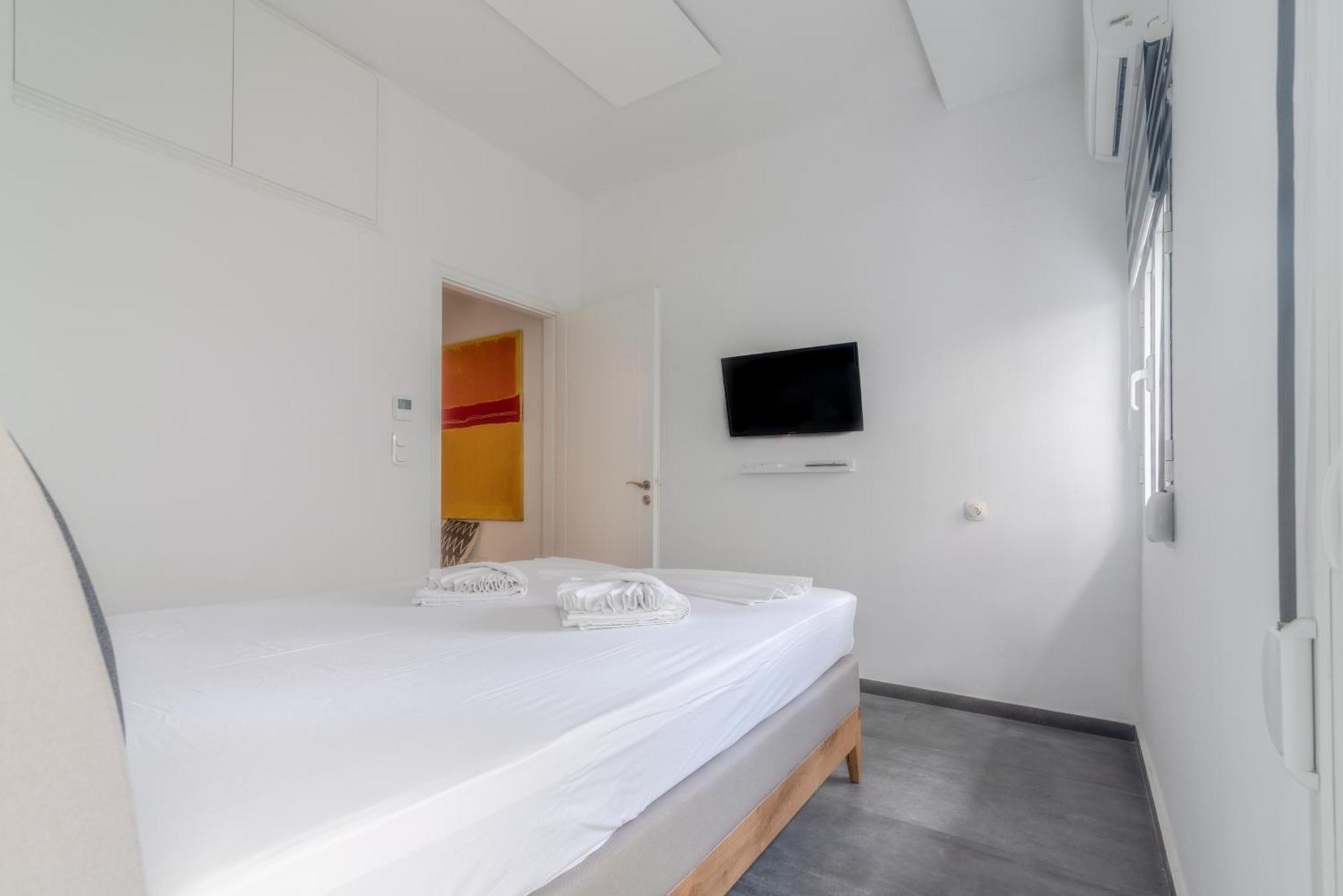 Misty Grey Apartment Near City Centre Kandiye Dış mekan fotoğraf